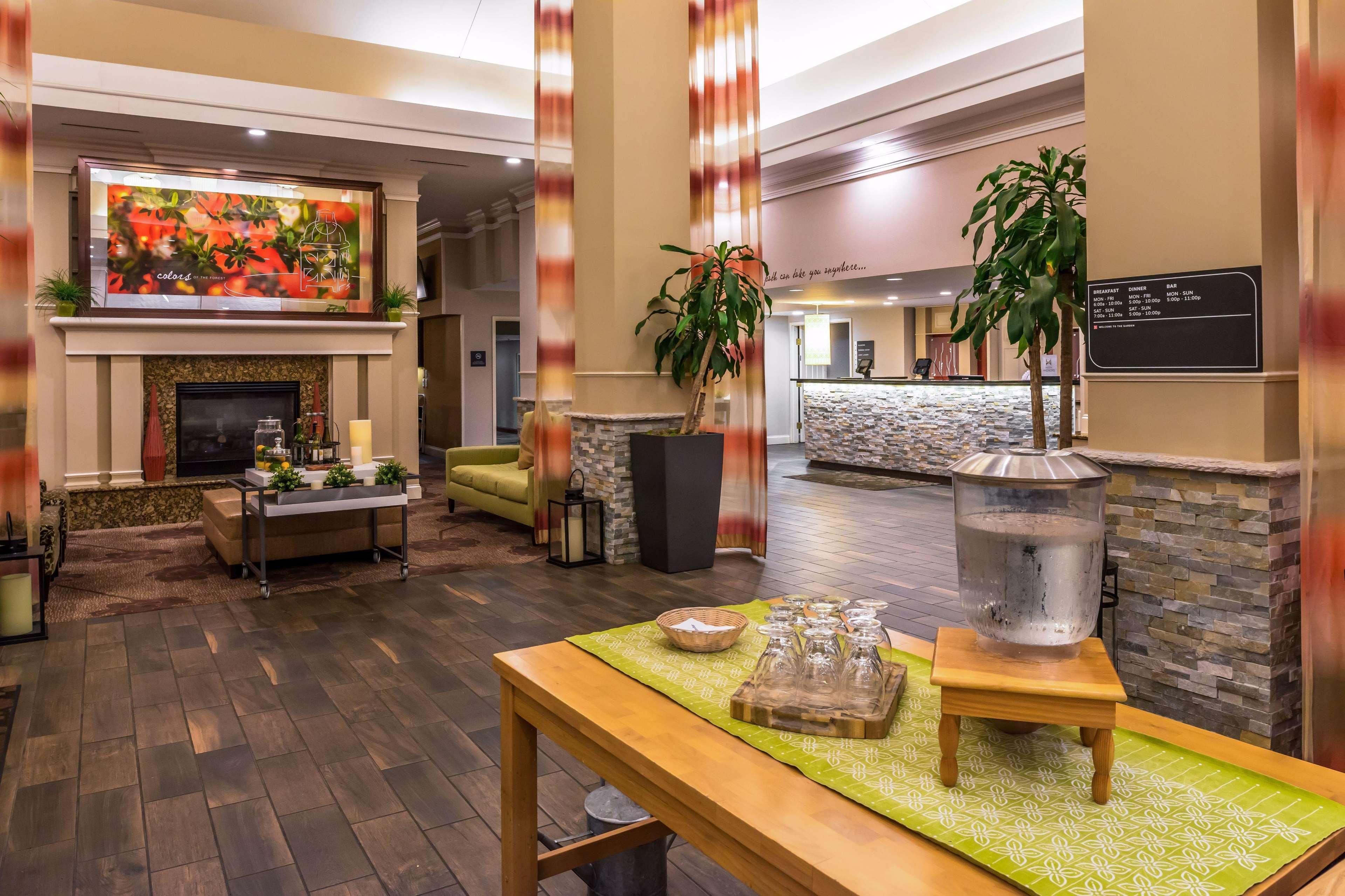 Hilton Garden Inn Detroit Southfield Exterior foto