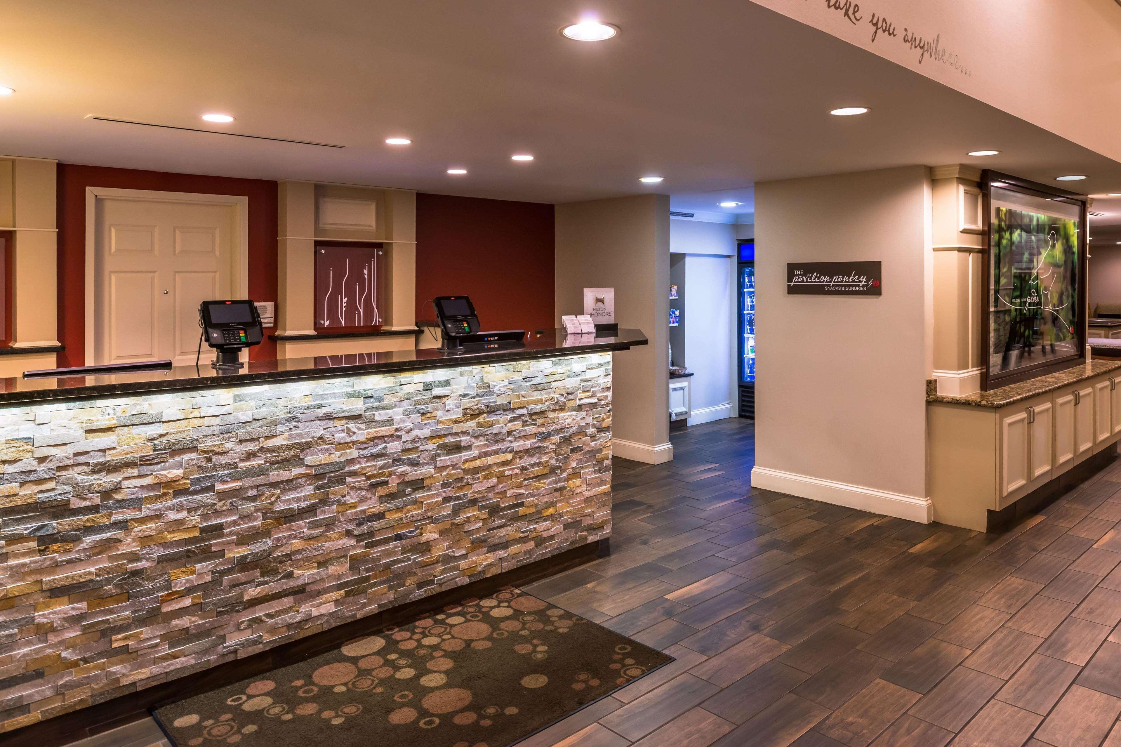 Hilton Garden Inn Detroit Southfield Exterior foto